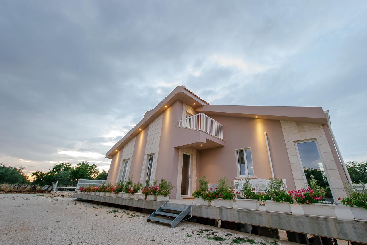 Barokhouse Bed & Breakfast ชิคลี ภายนอก รูปภาพ